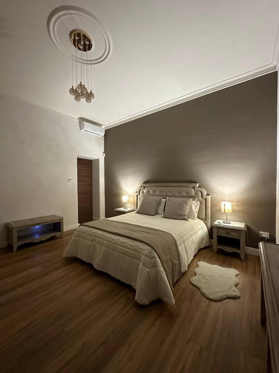 Al Borgo Apartment Катания Экстерьер фото