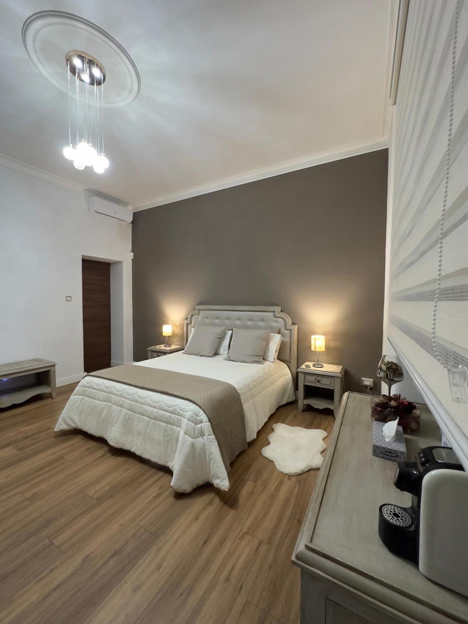 Al Borgo Apartment Катания Экстерьер фото